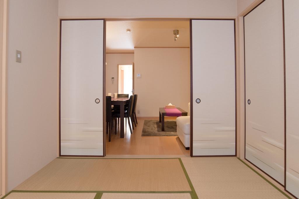 Le Machiya Kamishichiken Villa Kyoto Luaran gambar